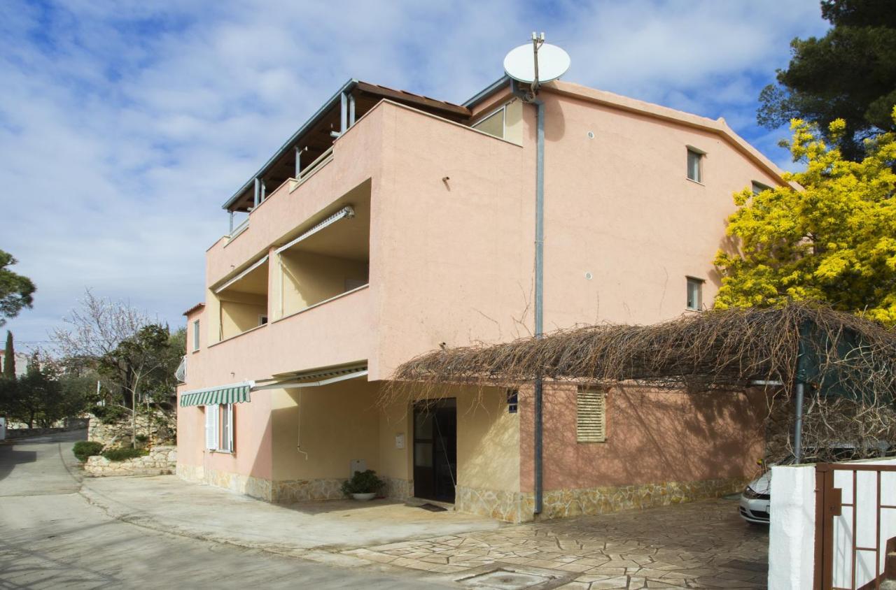 Apartments By The Sea Mavarstica, Ciovo - 12696 Трогир Экстерьер фото